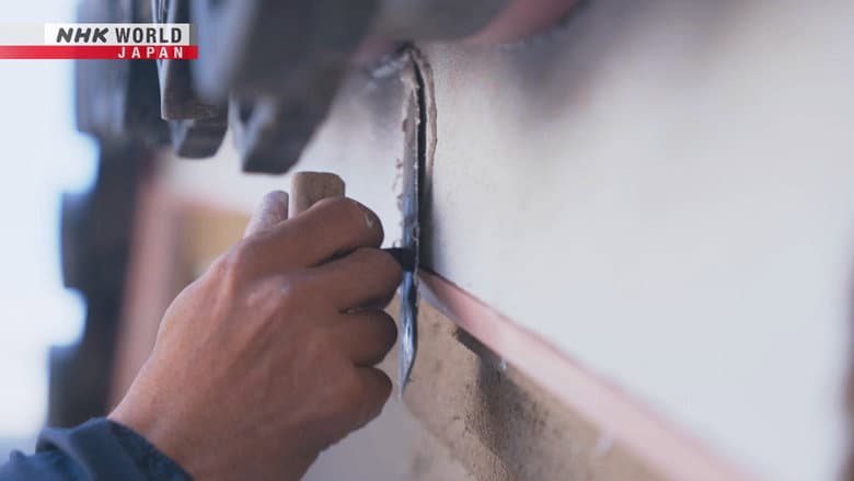 Plasterers: Artisanal Beauty in Traditional Earthen Walls